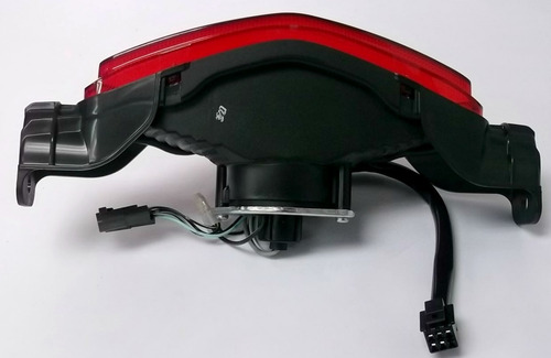 Imagen 3 de 5 de Stop Trasero Dl650 Abs (2012-2016)