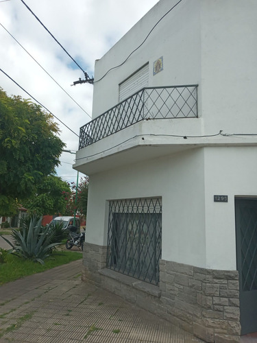 Imagen 4 de 30 de Casa En Tolosa Con Terraza