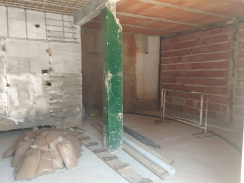 Casa En Venta En Casco Central Sector La Candelaria (para Remodelar) G14-06