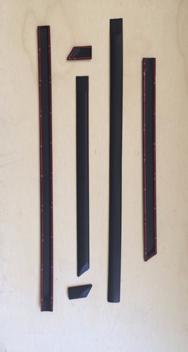 Imagem 3 de 4 de Friso Lateral Gol Parati G3 G4 4 Portas Mod Original Largo