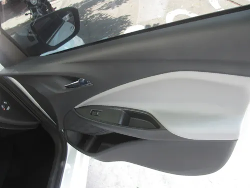 Chevrolet Onix 1.0T Premier Sedan At
