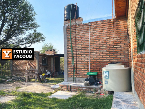 Casa En Venta - 2 Dormitorios 2 Baños - 1.000mts2 - Cortaderas, Balcarce