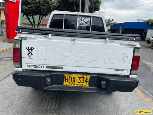 Nissan Frontier Ax 2.5 4x4