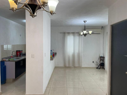 Imagen 4 de 12 de Casa Sola En Renta Las Américas