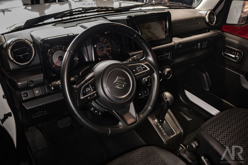Suzuki Jimny 1.5 Glx At