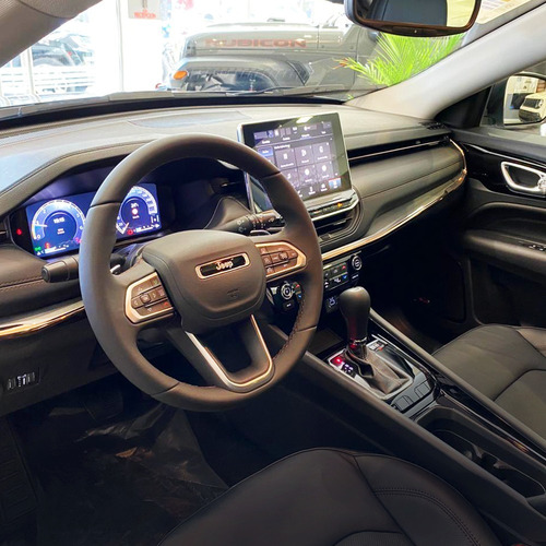 Imagen 5 de 25 de Jeep Compass Limited Plus H 2023