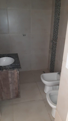 Imagen 3 de 11 de Vendo Duplex En Villa Allende