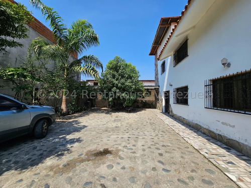 Hemrosa Casa En Venta Con Excelente Distribucion Urb Privada Villa Ingenio Ii La Morita 4 Habitaciones Patio Estacionamiento Estef 24-20481