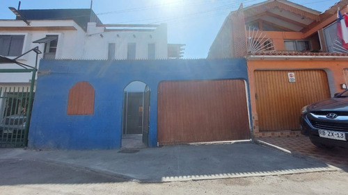 Casa En Pasaje Santa Alejandra