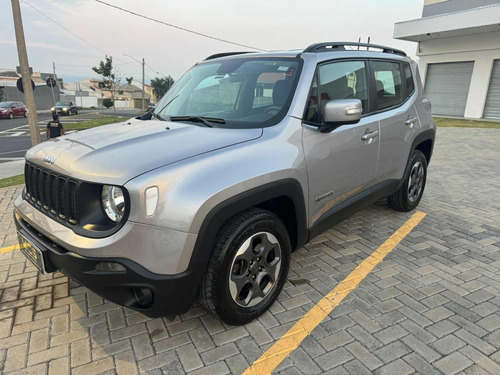 Jeep Renegade 1.8 Flex Aut. 5p