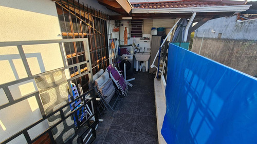 Hermosa Casa Multifamiliar, Ideal Para Entrar A Vivir De Inmediato