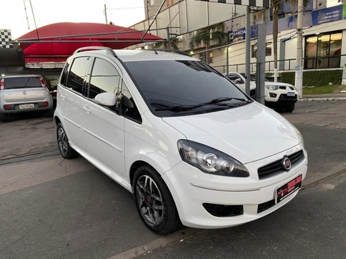 Imagem 4 de 12 de Fiat Idea Sporting 1.8