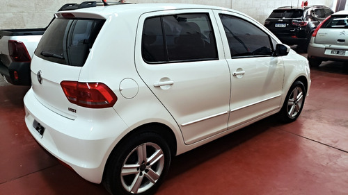 Imagen 3 de 22 de Volkswagen Fox 5p Confort Pack 2015