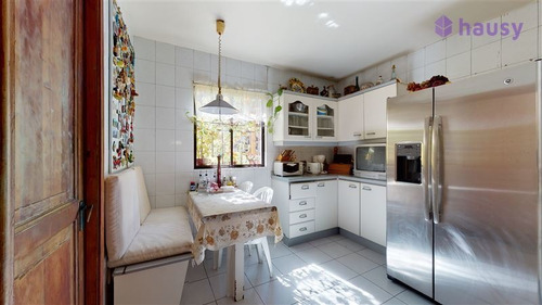 Casa En Venta De 3 Dorm. En La Reina