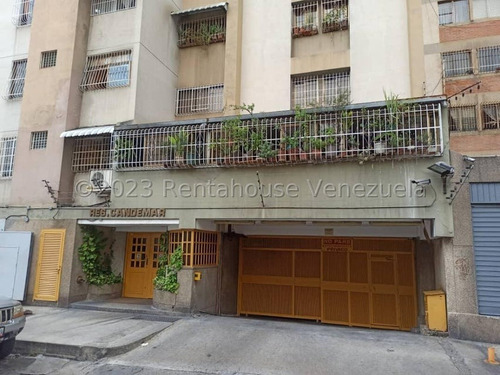 Apartamento En Venta San Bernardino Es24-7067 