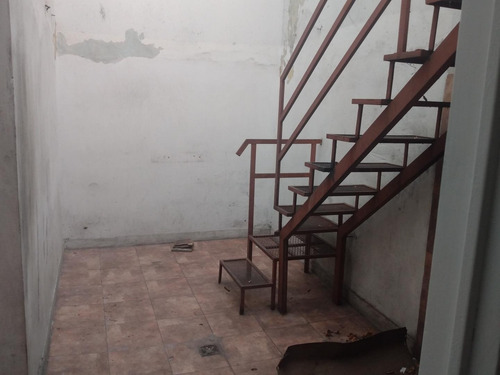 Casa 3 Amb En Alquiler Pompeya