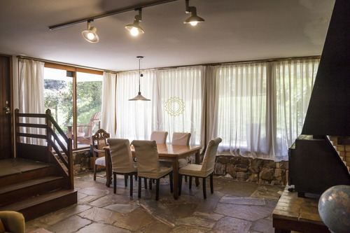 Oportunidad Casa De 3 Dormitorios Con Piscina En Playa Mansa, Punta Del Este- Ref: 60771