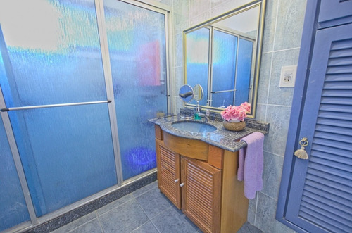 Casa En Venta - Playa Mansa- Ref: 1167