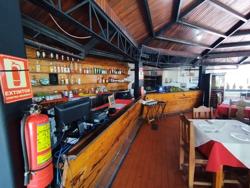 Venta De Fondo De Comercio Prestigioso Restaurant Completamente Operativo Especializado En Carnes Y Pizzas Sabanamar Isla De Margarita