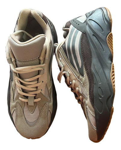 Zapatillas Yeezy Boost 700 Beige (Usado)