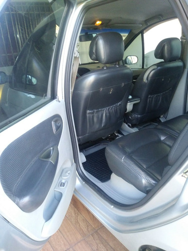 Imagem 9 de 9 de Renault Scenic 2006 2.0 16v Privilège 5p