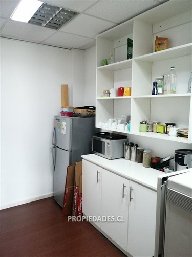 Imagen 6 de 6 de Oficina En Venta De 3 Privados En Huechuraba