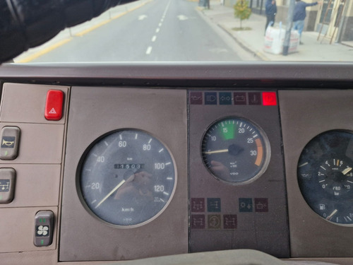 Mercedes Benz 1618