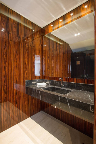 Imagem 6 de 20 de Apartamento De Alto Padrão No Centro De Joinville | 253 M2 Privativos | 04 Suítes | 03 Vagas - 1dce43 - 31949005