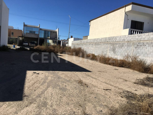 Terreno En Venta En Residencial San José Al Norte De Saltillo.
