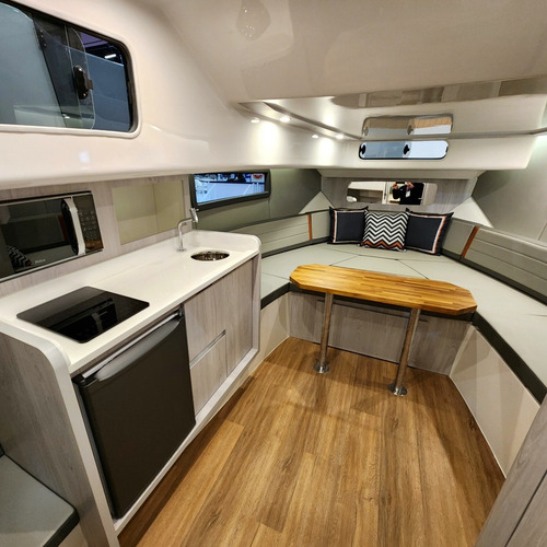 Lancha Triton Flyer 38 Ht || Zero ||