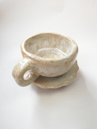 Imagen 3 de 6 de Tazas Gruesas Con Plato De Cerámica Gres