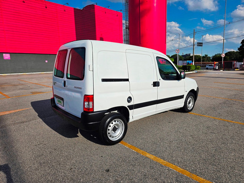 Peugeot Partner Furgon 1.6 800kg Flex 5p