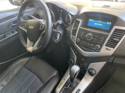 Imagem 10 de 15 de Cruze 1.8 Lt 16v Flex 4p Automático