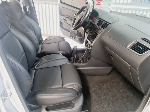 Imagem 6 de 6 de Volkswagen Crossfox 1.6 Mi Flex 8v 4p Manual
