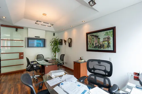 Oficina En Arriendo En La Castellana. Cod A1038737
