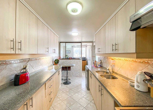 Imagen 13 de 30 de Miraflores. Av. Lusitania. Venta Casa 4d 3b Y Sala De Estar.