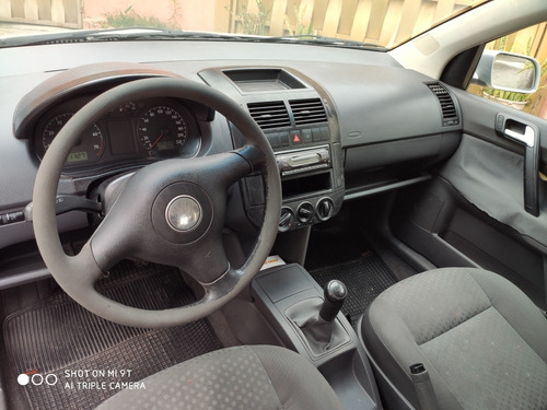 Volkswagen Polo 1.6 5p 2003