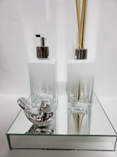 Imagem 5 de 5 de Kit Lavabo Frasco Square Degrade Branco De 250ml+bandeija Lx