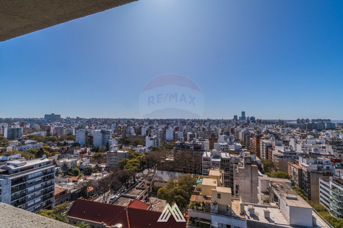 Imagen 3 de 17 de Venta Sabato Apartamento 3d 2b Garaje Iluminado