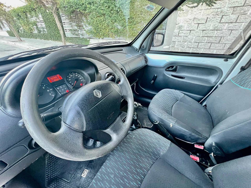 Imagen 16 de 20 de Renault Kangoo 2016 1.6 Furgon Ph3 Confort 5as Lc