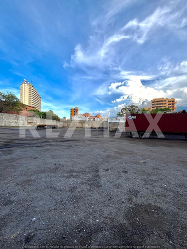 Se Vende Terreno En Playa Grande.