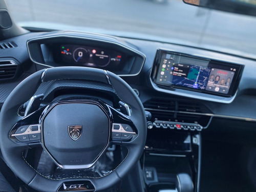 Peugeot 2008 1.0T Gt