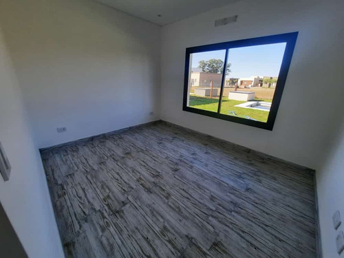 Imagen 12 de 16 de Casa En Venta San Ramon Pilar Del Este