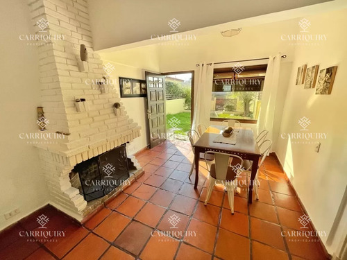 Casa En Venta De 3 Dormitorios En Zona Ipora, Maldonado