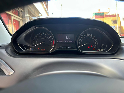 Peugeot 208 1.6 Feline