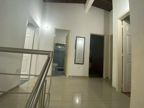 Town House En Venta Residencia Doral Sector, Vega Arriba Guatire Edo. Miranda