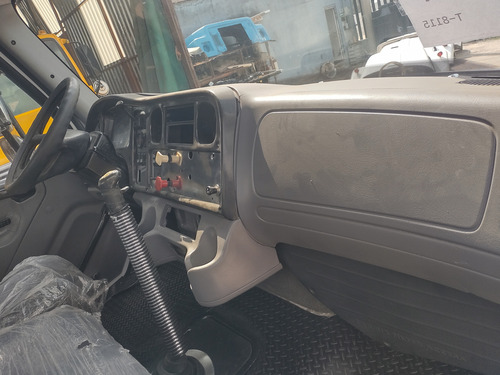 Freightliner M2 2011 54k Quinta Rueda
