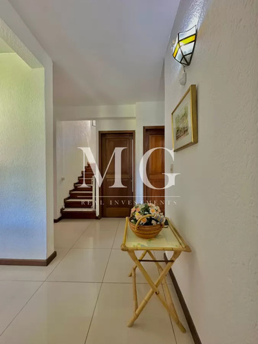 Venta Casa 4 Dormitorios + Dep.servicio, Barbacoa, Piscina Zona Golf