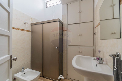 Vende Casa De 3 Dormitorios Y Gge En Paso Molino