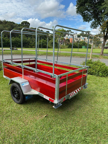 Express Norte Pr: Reboques Com Entrega Rápida!